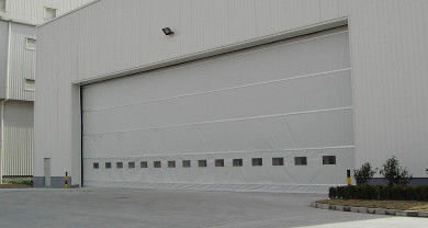 Купить прочность Промышленная ткань Вертикальная подъемная ткань Двери с максимальной высотой 12 метров и сопротивление ветру до 120 км / ч Идеально подходит для складов online manufacture