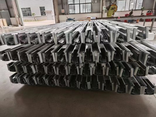 Купить Высококачественные раздельные гаражные двери прочные и долговечные online manufacture