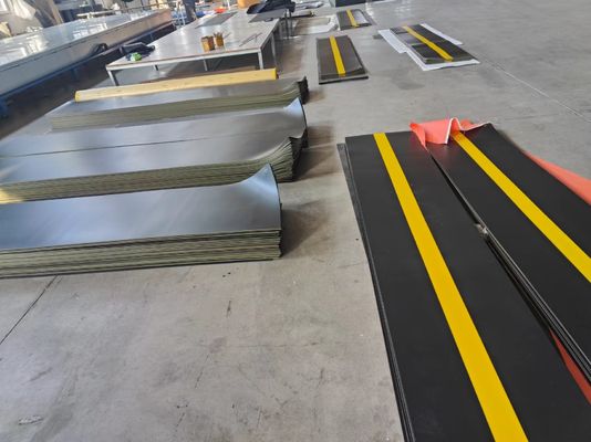 Заводская горячая модель высокоскоростной прокатной жалюзи PVC дверь
