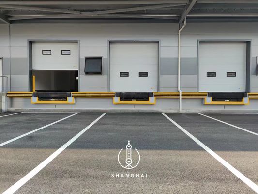 Автоматическая теплоизоляция Металлическая окрашенная стальная плита Внешняя секционная скользящая подъемная надводная дверь