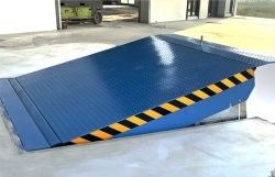Effortless Cold Logistics Integrate Our Advanced Hydraulic Dock Levelers, Offering Various Sizes And An Intelligent Hydraulic System For Efficient, Secure Cold Room Loading.